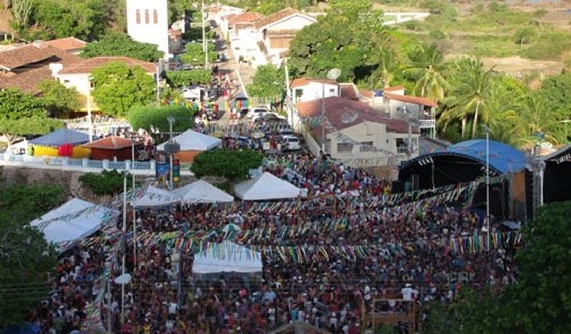 Uma pessoa é morta e duas ficam feridas durante discussão em festa carnavalesca