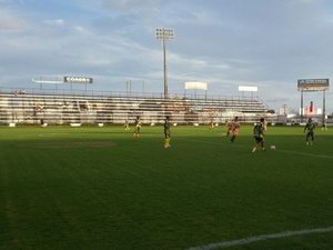 Amigos do Valdívia vencem partida beneficente