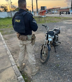 Polícia recupera motocicleta roubada no município de Colônia Leopoldina