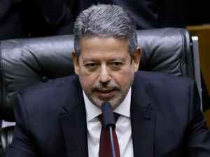 Arthur Lira comanda aprovação na Câmara da suspensão do pagamento de dívida do RS