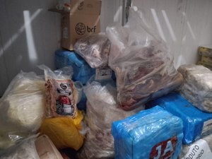 Vigilância sanitária apreende mais de duas toneladas de charque estragado na Levada