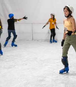 Prefeituras inovam e trazem pistas de patinação no gelo para o calor alagoano