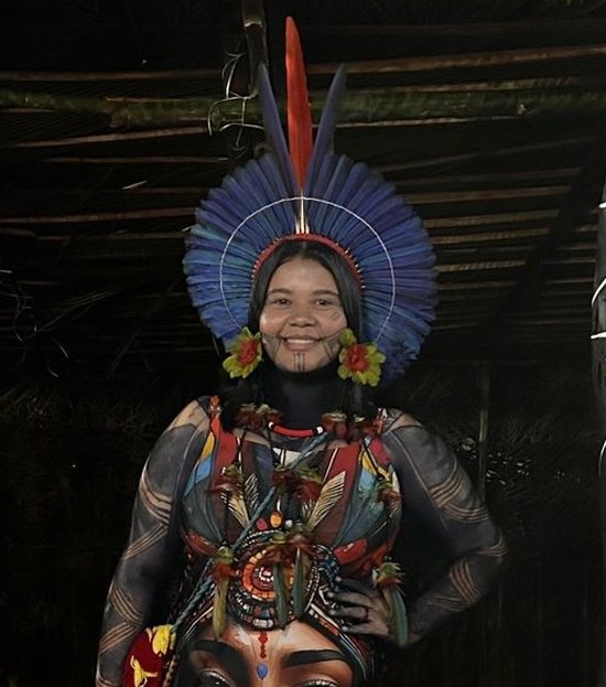 Dos traços da ancestralidade ao empreendedorismo cultural: como Ângela Vitória transformou a arte indígena em um símbolo de autonomia, identidade e inspiração no povo Karapotó Terra Nova