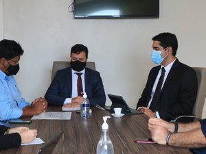 OAB/AL recebe secretário da Seris para apresentar projeto da Sala de Estado Maior