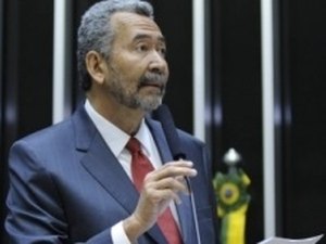 Lojas de Maceió são fachadas para lavagem do tráfico de drogas, afirma Paulão