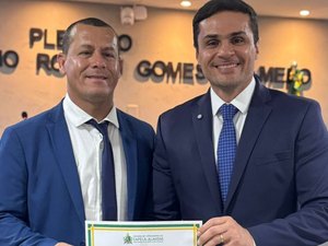 Deputado Alexandre Ayres recebe Título de Cidadão Honorário de Capela