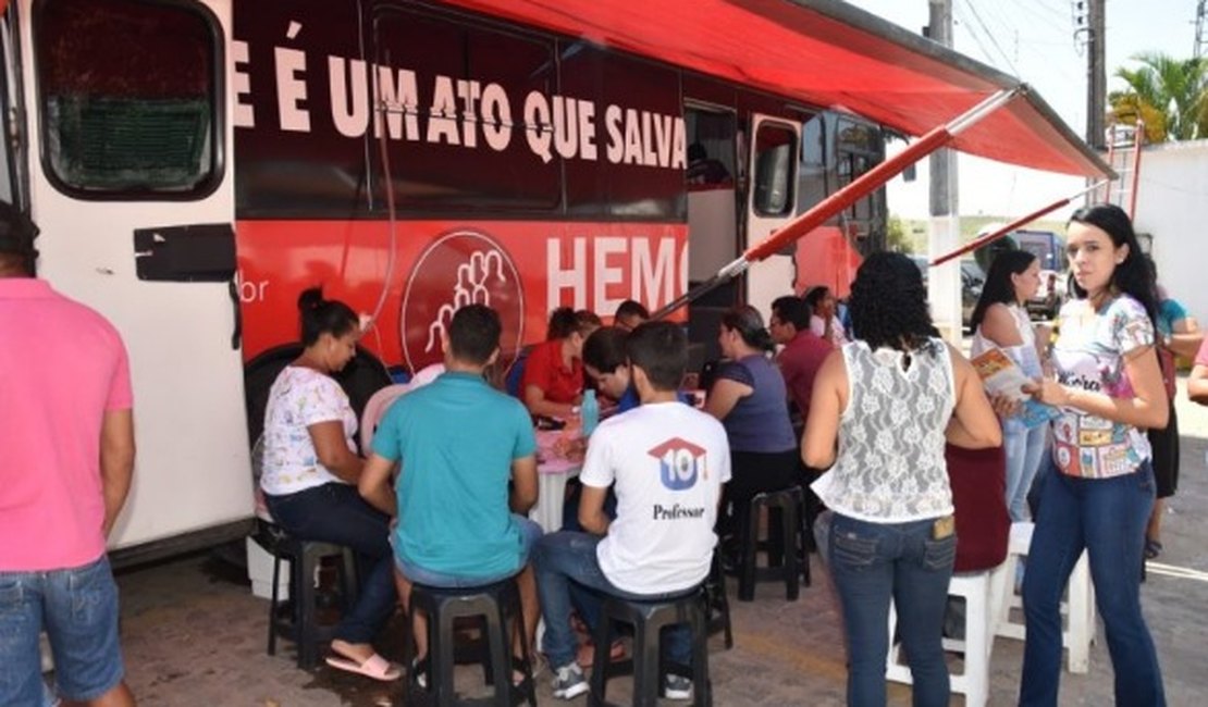 Estudantes realizam campanha de doação de sangue e mobilizam a comunidade limoeirense