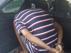 Adolescente é apreendido com arma de fogo e drogas na Ladeira do Verde