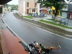 Pedestre é atropelado por motociclista em Murici