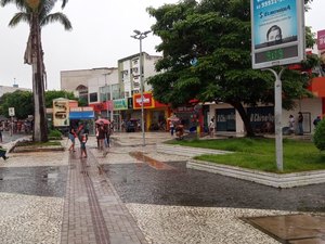Polícia recupera moto furtada minutos após o crime