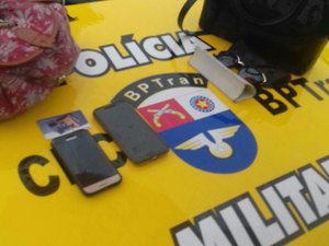 BPTran prende suspeitos de fazer arrastão em ponto de ônibus no Trapiche da Barra