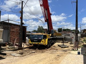 Obras da nova ponte que interliga os bairros Santa Lúcia e Antares avançam com nova etapa