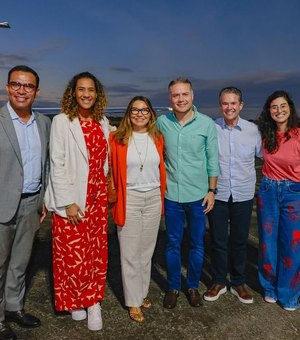 Janja chega em Maceió e tem agenda com marisqueiras no Vergel do Lago