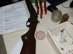 Polícia Civil prende homem acusado de homicídio qualificado