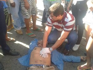 Idoso morre após colisão de ciclomotor e carro em trevo de Arapiraca