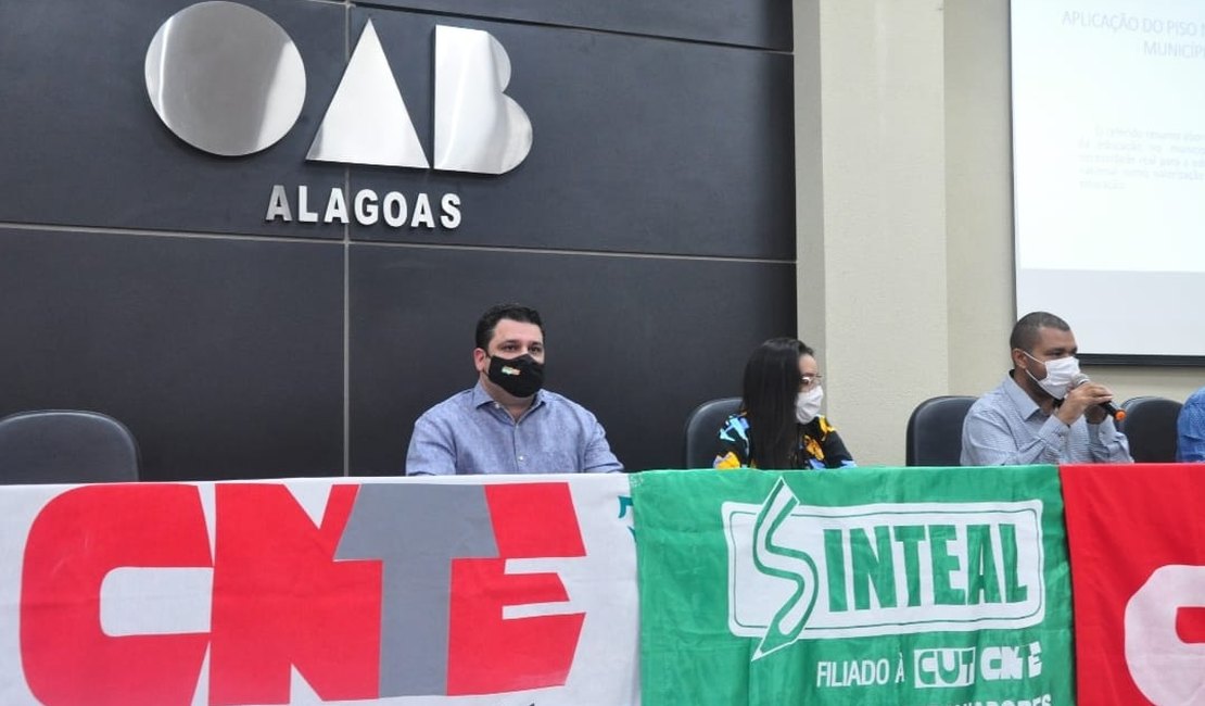 Presidente da Câmara de Arapiraca defende aumento de 33% para professores municipais