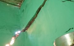 Rachaduras em residência no bairro Bom Parto
