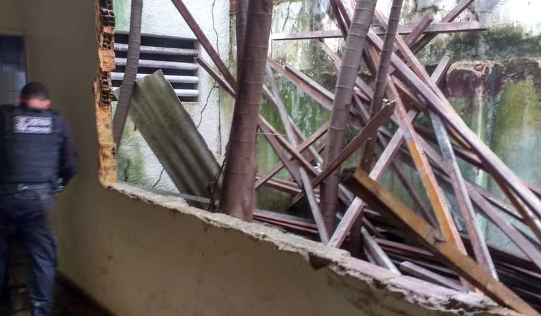Polícia Civil prende acusados de furtar madeira, telhas e objetos de casa no Pinheiro