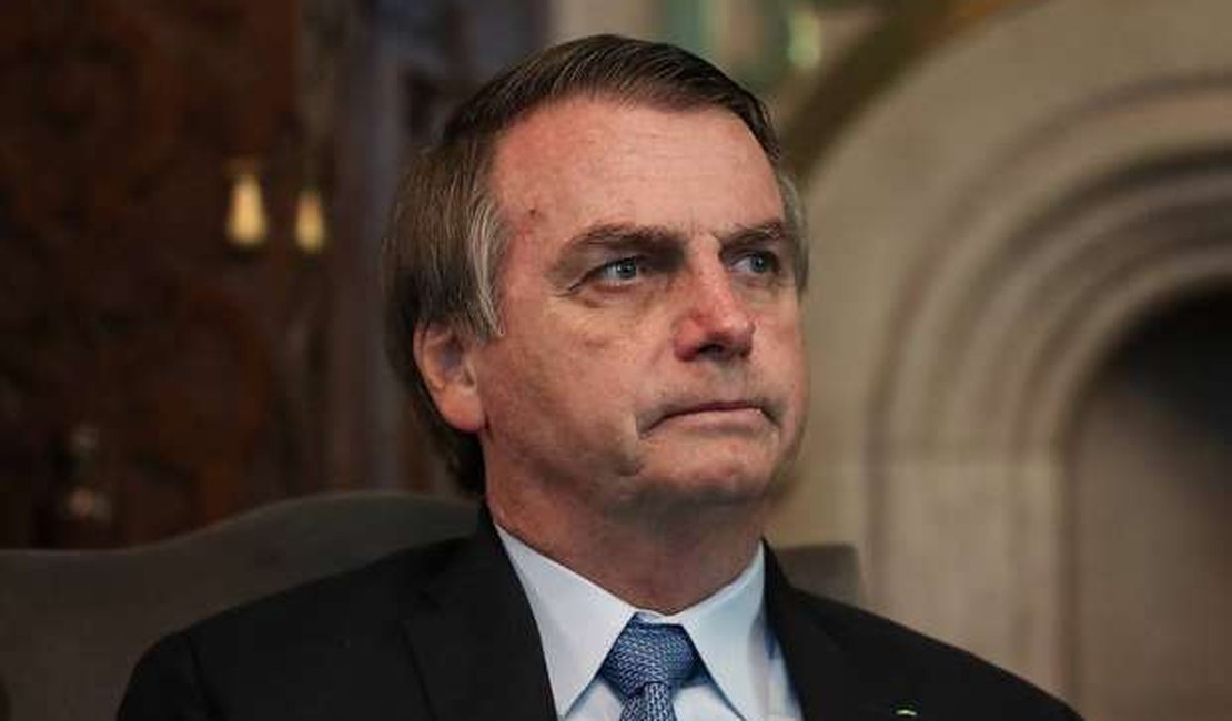 Bolsonaro ameaça demitir presidente do BNDES na 2ª feira