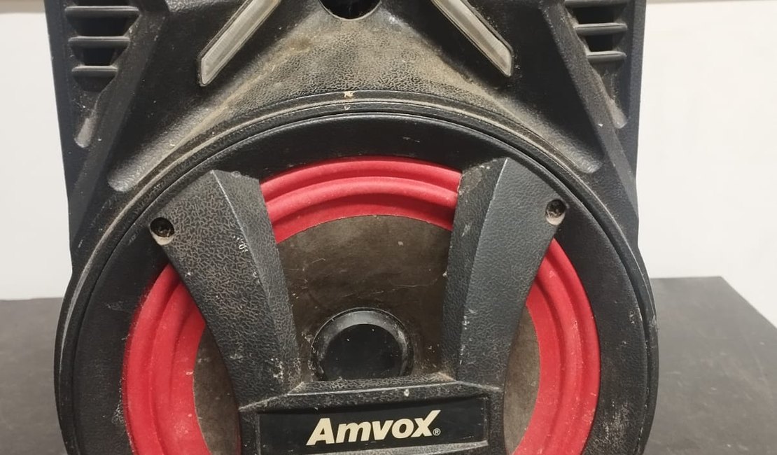 Polícia apreende caixa de som por causa de perturbação do sossego em Novo Lino