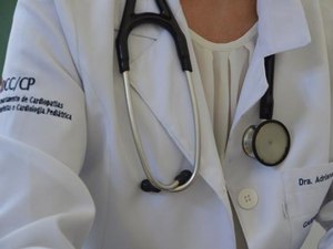 Dados apontam que Alagoas tem menos médicos do que a média nacional