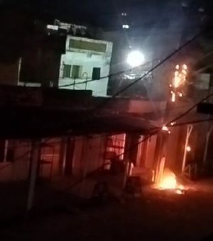 [Vídeo] Fiação elétrica de poste incendeia em Maragogi