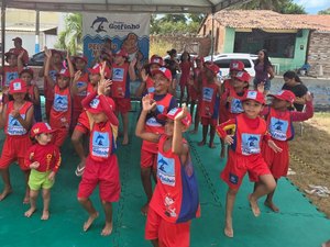 Corpo de Bombeiros promove 6ª edição do Projeto Golfinho em Porto de Pedras