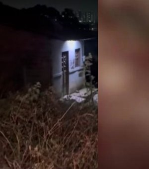 [Vídeo] Suspeito de assasassinato em Arapiraca tentou se livrar da arma na frente da PM