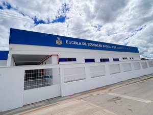 Prefeita Ziane Costa avança com modernização das escolas em Delmiro Gouveia