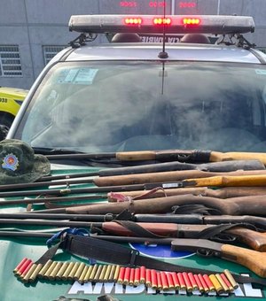 Batalhão Ambiental apreende nove armas e resgata aves silvestres em São José da Laje