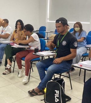 [Vídeo] Primeira escola bilíngue para surdos do Norte e Nordeste fortalece a Libras em AL