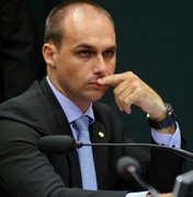 Filho de Bolsonaro diz que para fechar o STF basta 'um soldado e um cabo'