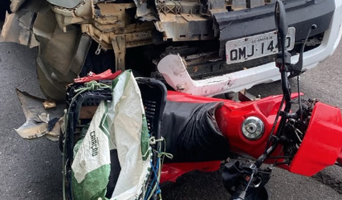 Motociclista morre após colisão com caminhonete na BR-316, em Cacimbinhas