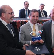 TCE recebe selo ouro na abertura de evento nacional da transparência pública