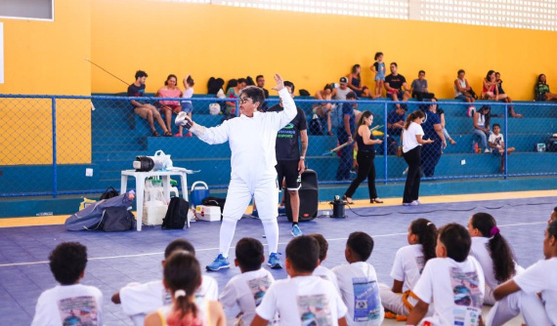 Estudantes de escolas municipais participam do Vivenciando o Esporte