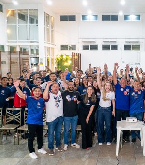 Cibele Moura recebe homenagem por apoio ao esporte amador em Maceió