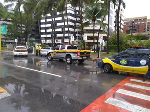 Mais de 70 veículos são multados por desrespeito ao Decreto Municipal