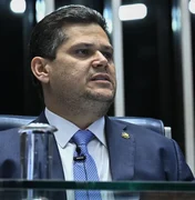 Davi Alcolumbre reage à decisão de Gilmar Mendes sobre impeachment