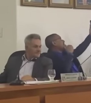 Vereadores de situação e oposição batem boca em sessão da câmara de Campo Alegre