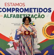 Japaratinga recebe Selo Ouro de compromisso nacional com a alfabetização