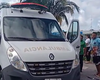 Ônibus e ambulância colidem na Avenida Fernandes Lima, em Maceió