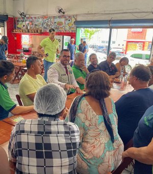 Em reunião com comerciantes, Leonardo Dias defende potencialização do Mercado do Jaraguá