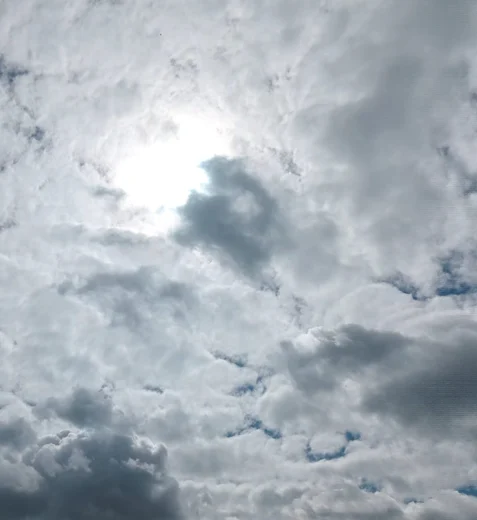 Inmet emite alerta de chuvas intensas para 84 municípios de Alagoas; veja a lista