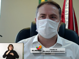 Renan Filho reage após Bolsonaro desautorizar compra da CoronaVac