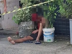 Adolescente de 15 anos é morto a tiros em frente a escola na parte alta de Maceió