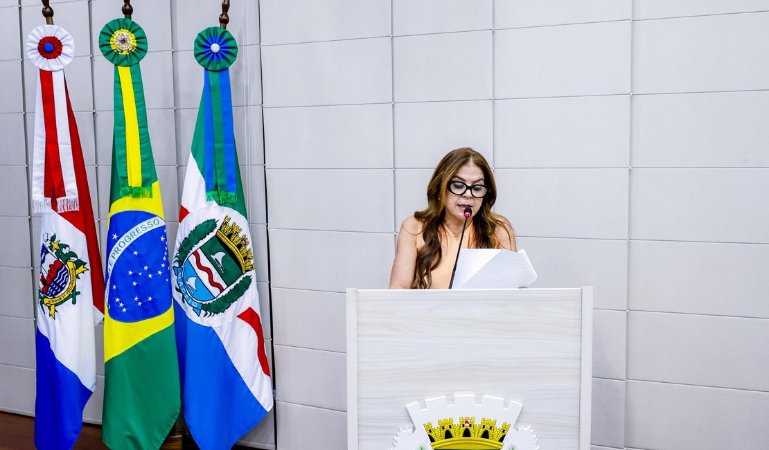 Vereadora Silvania Barbosa defende maior atenção à saúde mental e propõe ações de acompanhamento nas escolas