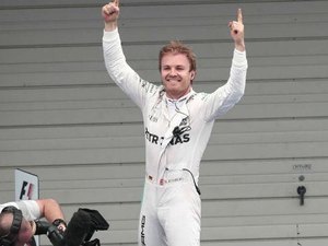 Rosberg vence no Japão e abre 33 pontos na liderança