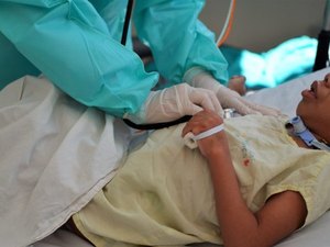 Hospital da Criança de Alagoas orienta pais sobre como agir em caso de parada cardiorrespiratória