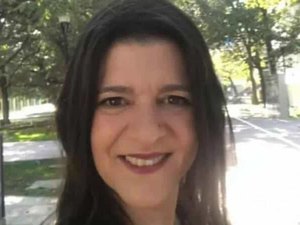 Professora infectada com Covid-19 morre durante aula online