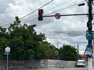 SMTT de Arapiraca moderniza semáforos com fabricação própria de equipamentos
